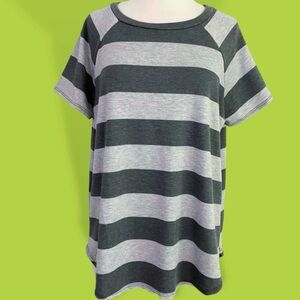 Perfect Peach Boutique Gray Stripe French Terry Short Sleeve Casual Tunic Top 1X